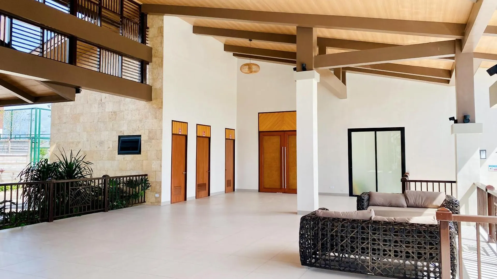 Aparthotel Seaview Condo In Royal Oceancrest Panglao