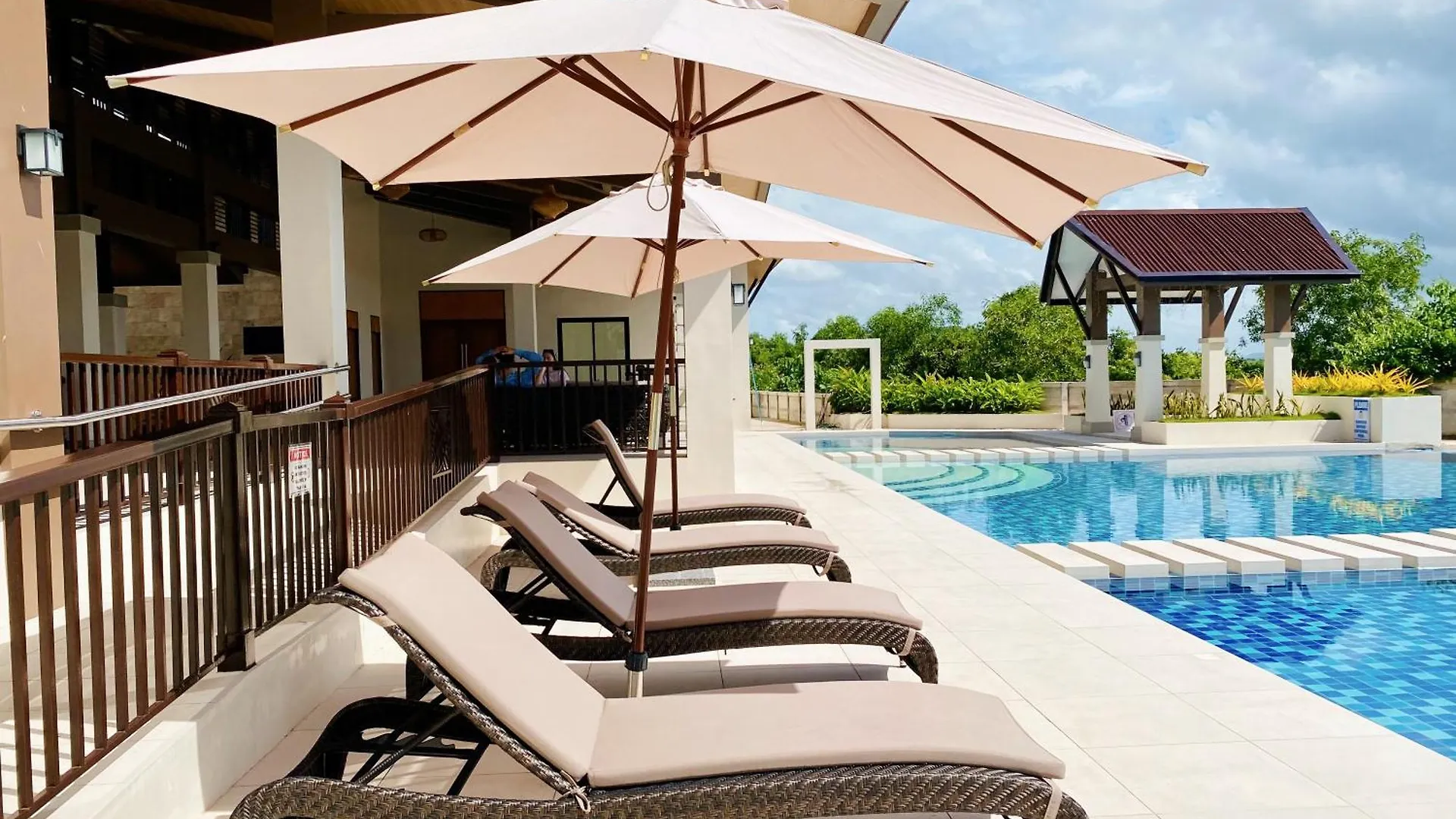Seaview Condo In Royal Oceancrest Panglao Dauis